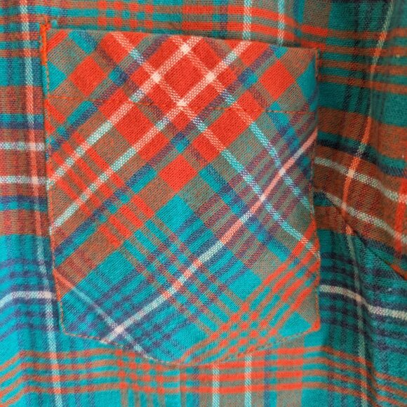 Johnson Woolen Mills Green Mountain Flannel – XS Plaid - Picture 8 of 8